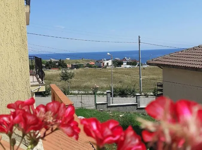 Bleu - синя лю-бо-в Синеморец